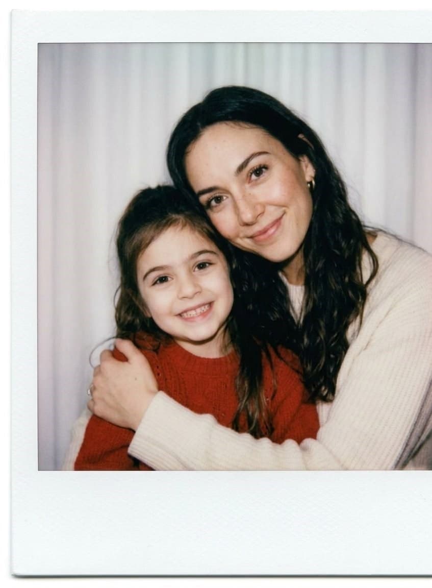 Çocukluk Hâlinle Polaroid Fotoğraf